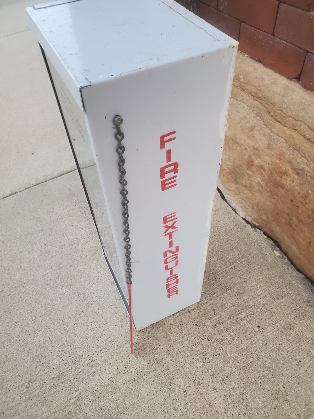 Muckle Metal Wall Mount Fire Extinguisher Box 22-1/2″ Tall Glass Front White