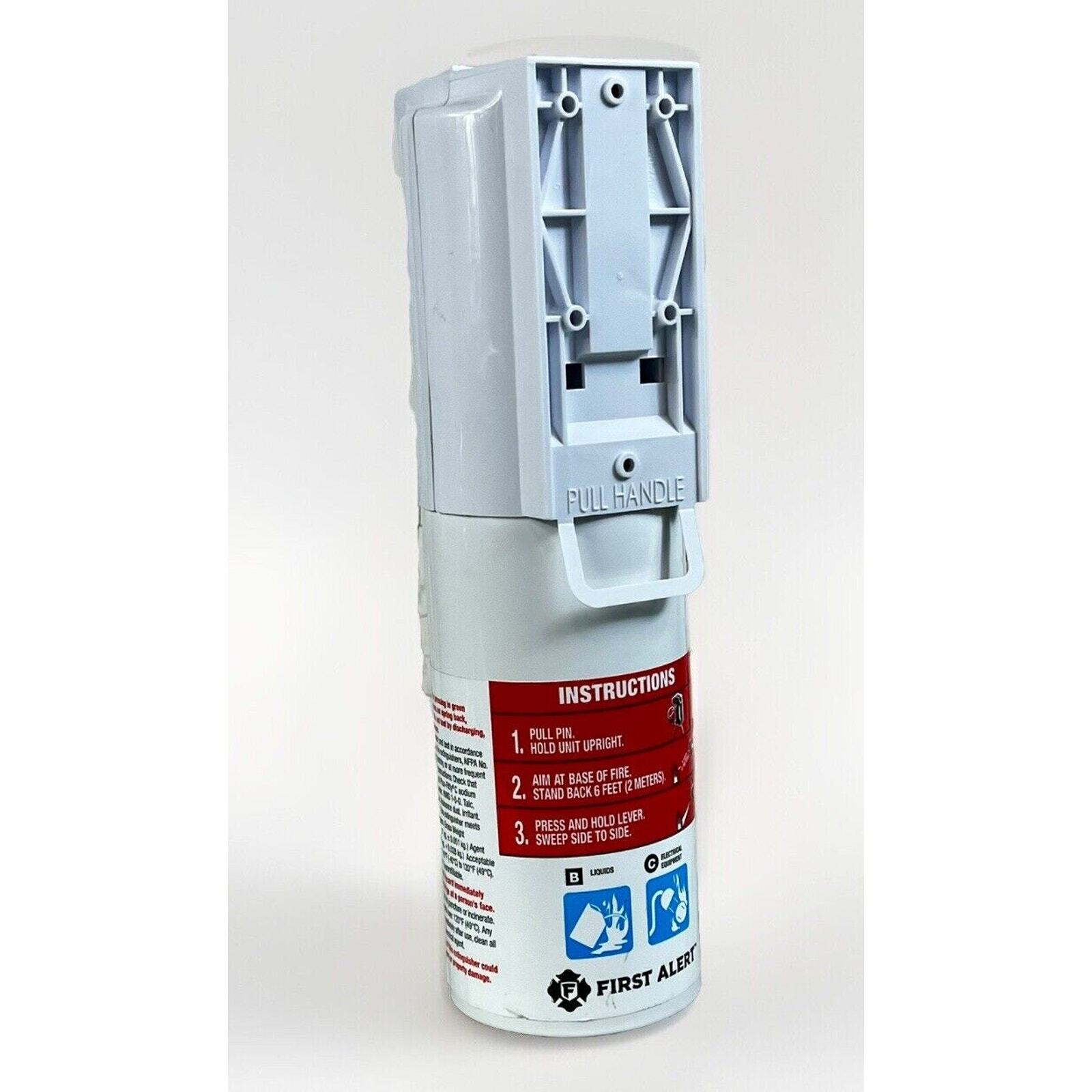 First Alert Kitchen Fire Extinguisher Model KFE2S5 Kitchen 5 New Fats /Grease
