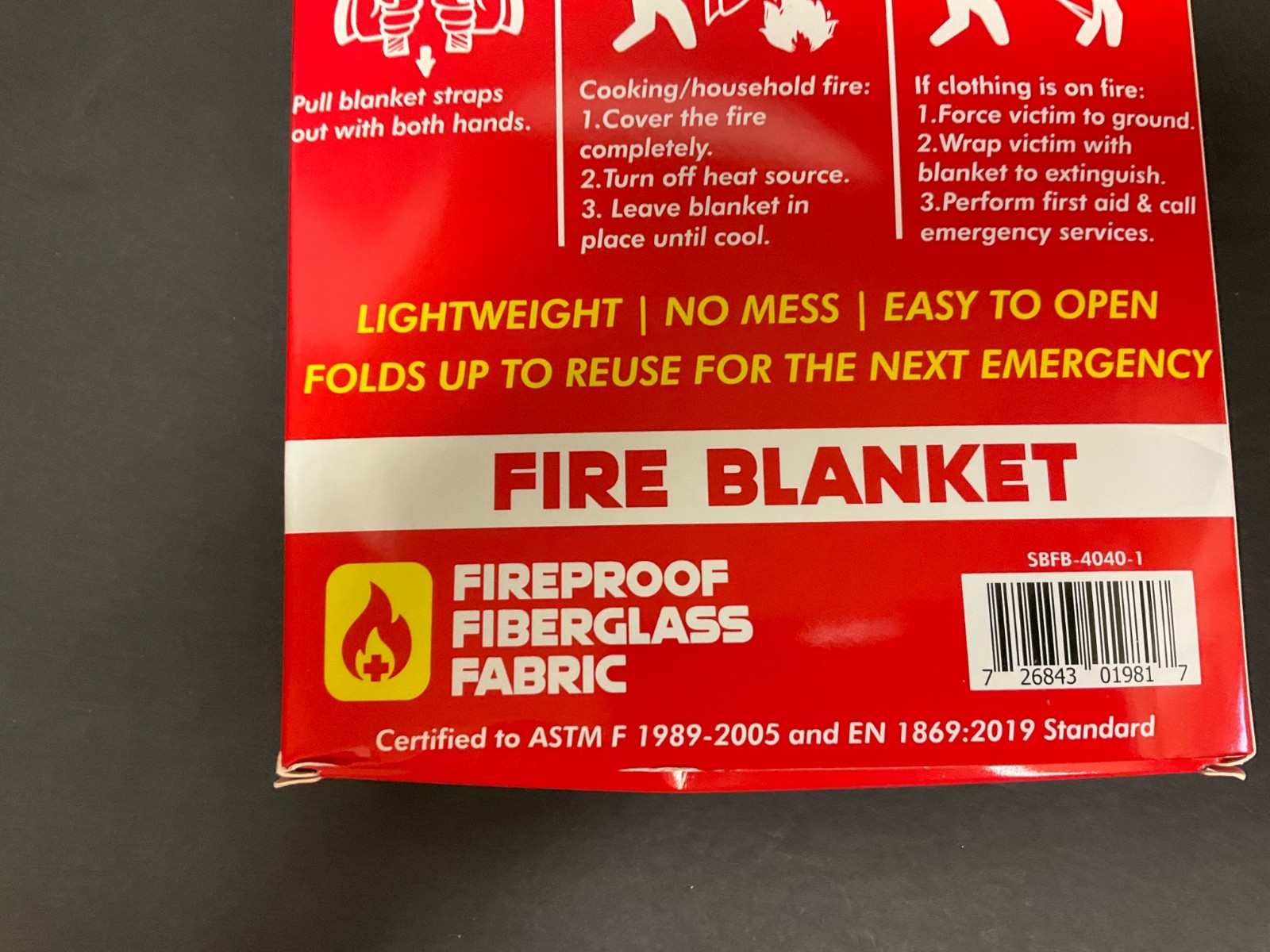 Silverback 40″ X 40″ Fireproof Fiberglass Fire Blanket
