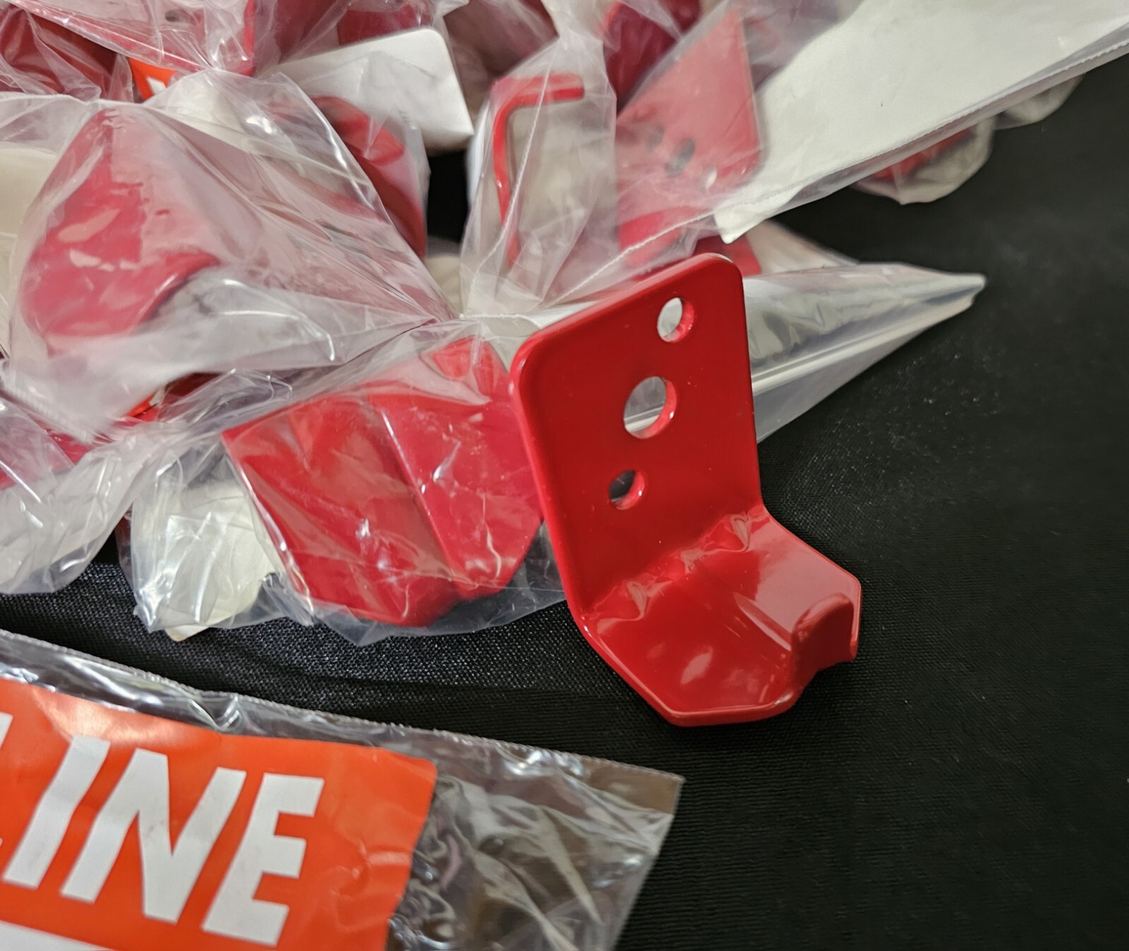 (25) ULINE H-5933 10 LB Hook Style Wall Mount Fire Extinguisher Bracket (25 Pack