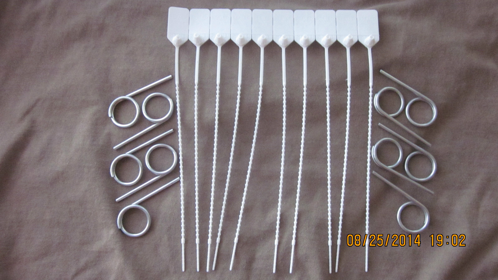 🔥🧯25-TAMPER FLAG SEALS (YOU CHOOSE COLOR) & 20 Fire Extinguisher Pull Pins🔥🧯