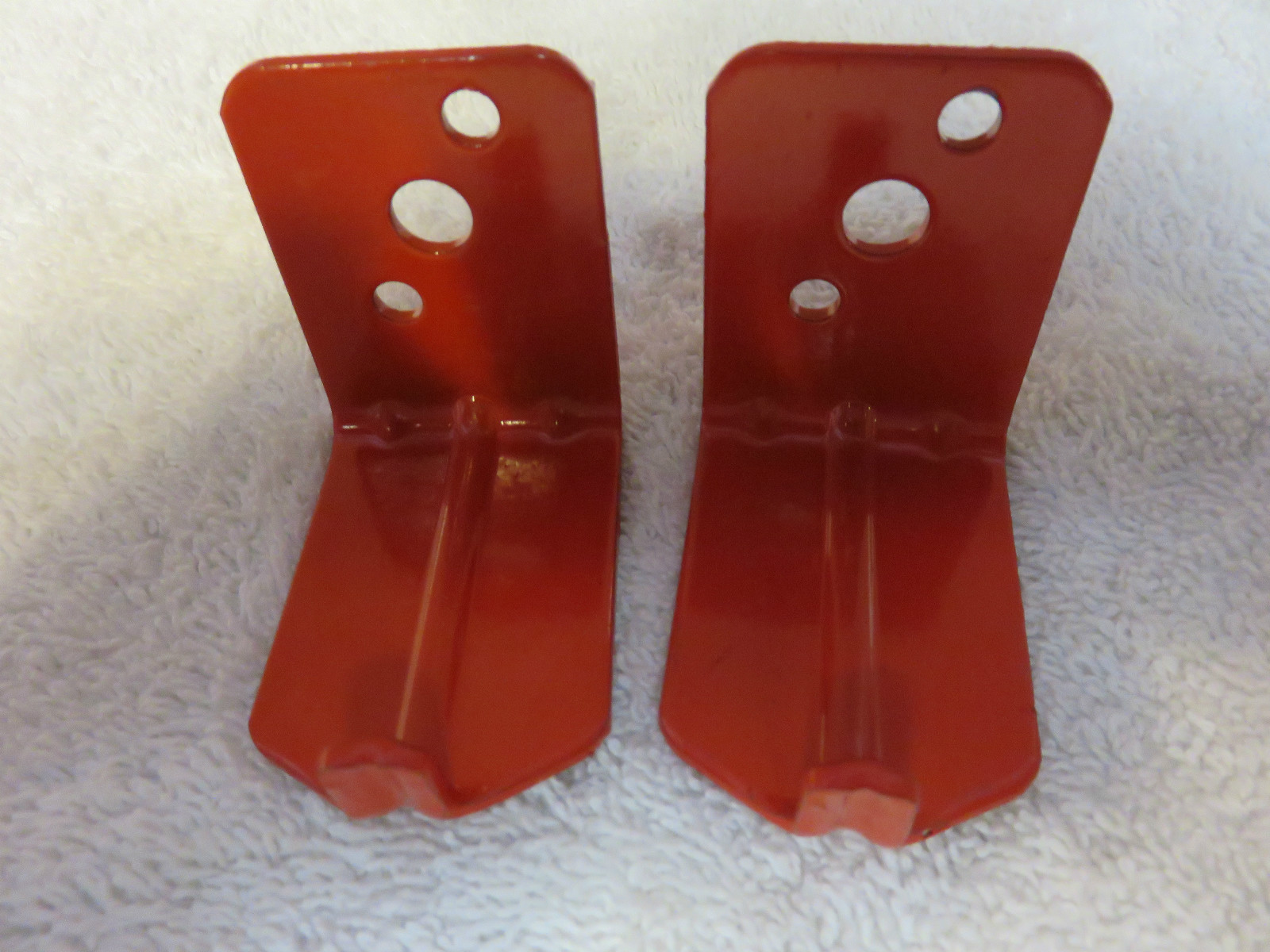 🔥🧯LOT OF 2-UNIVERSAL WALL MOUNT 10, 15 & 20 lb SIZE FIRE EXTINGUISHER BRACKET