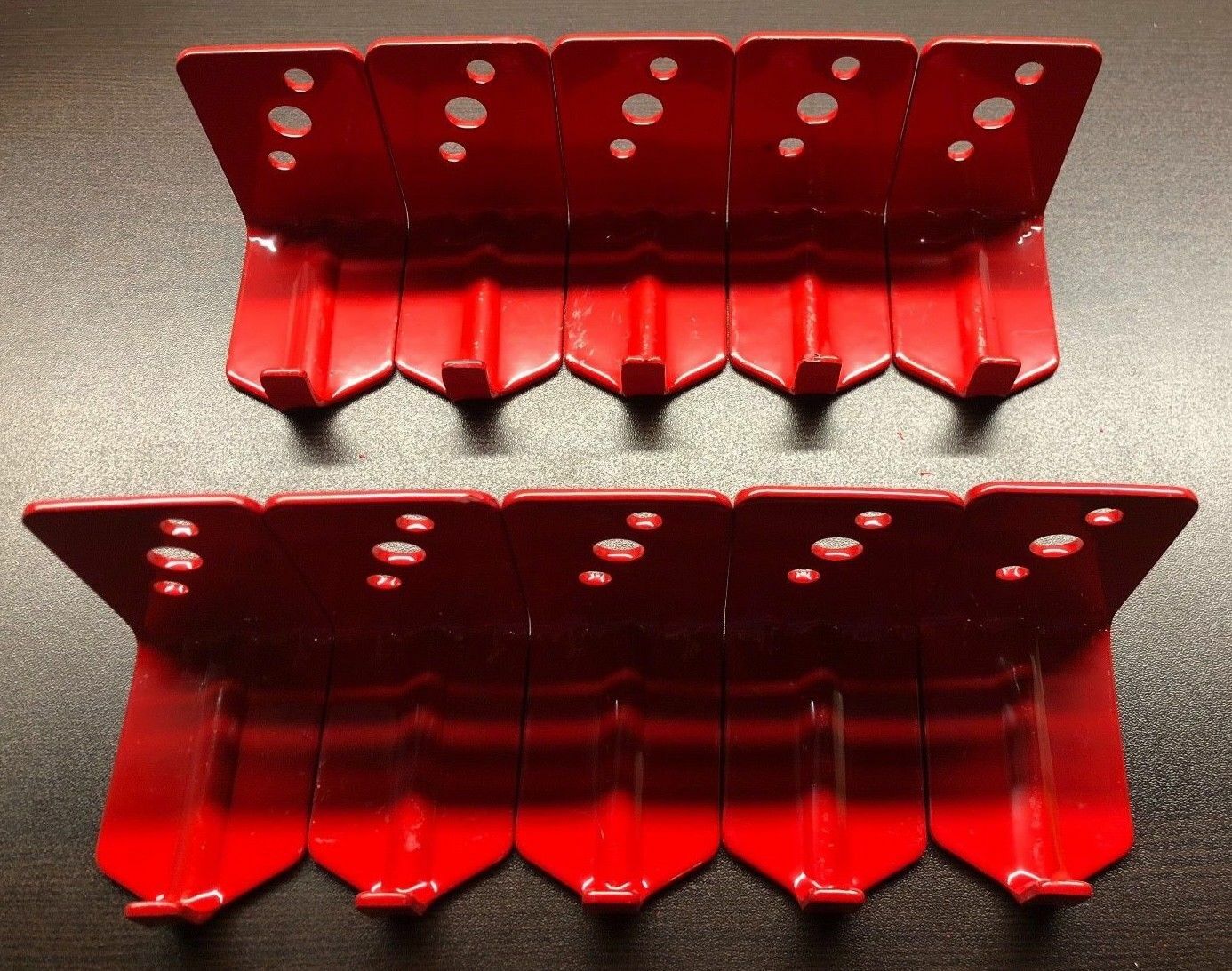 🔥🧯10-HOOK STYLE WALL MOUNT 15/20# SIZE FIRE EXTINGUISHER BRACKET UNIVERSAL🔥🧯
