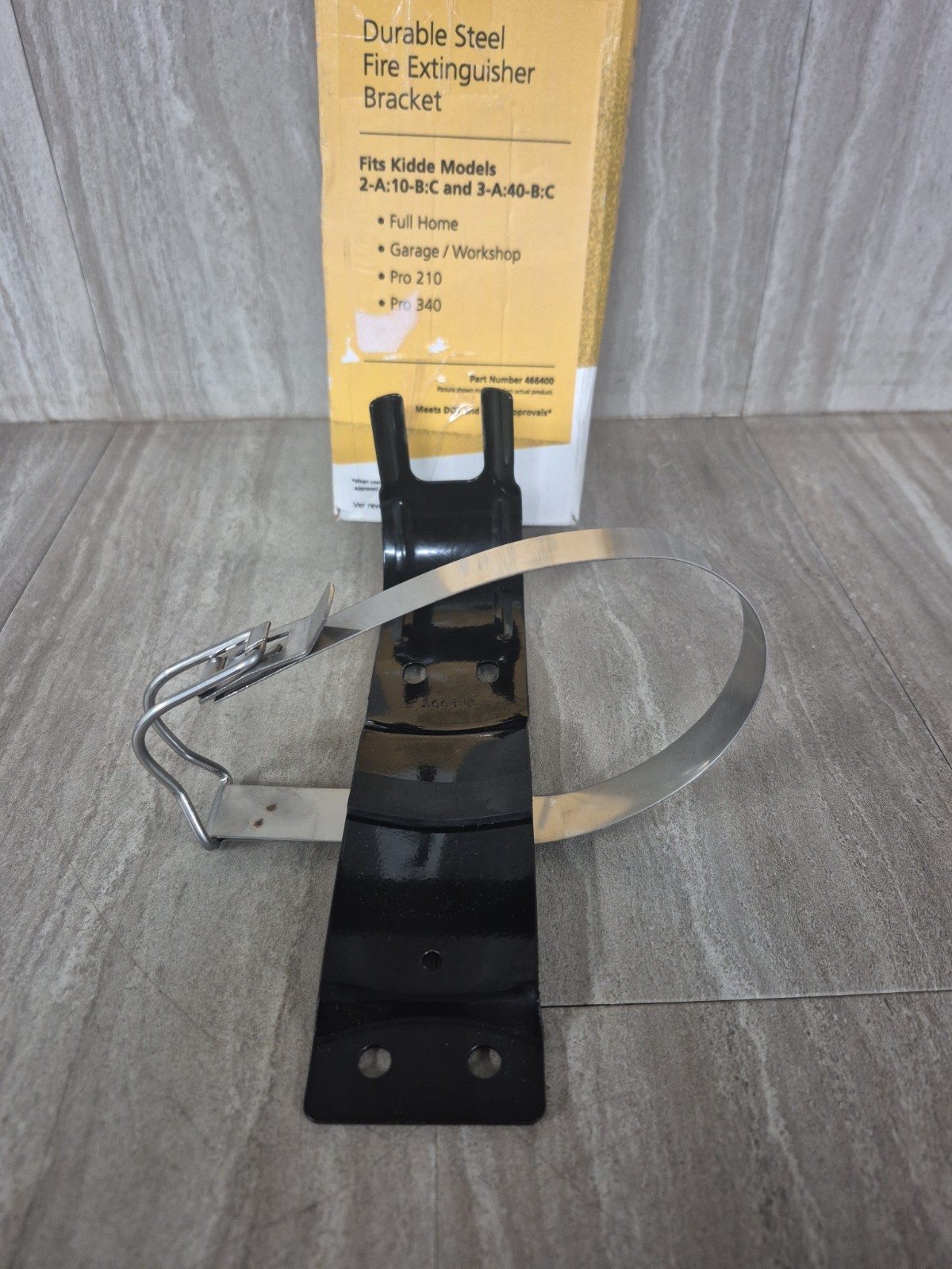 Kidde Durable Steel Fire Extinguisher Bracket – 2-A:10-B:C and 3-A:40-B:C – NEW